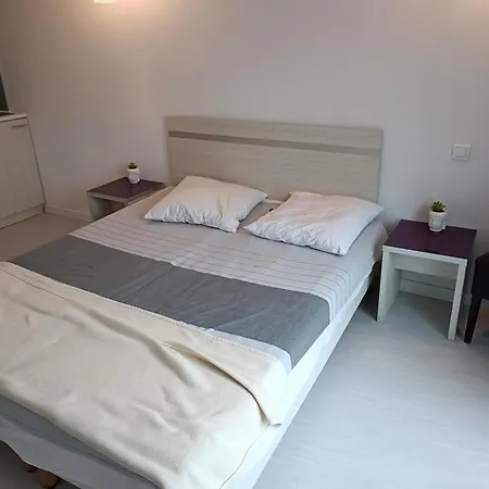 Proche Gare Avec Parking *